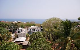 Madre Tierra Puerto Escondido